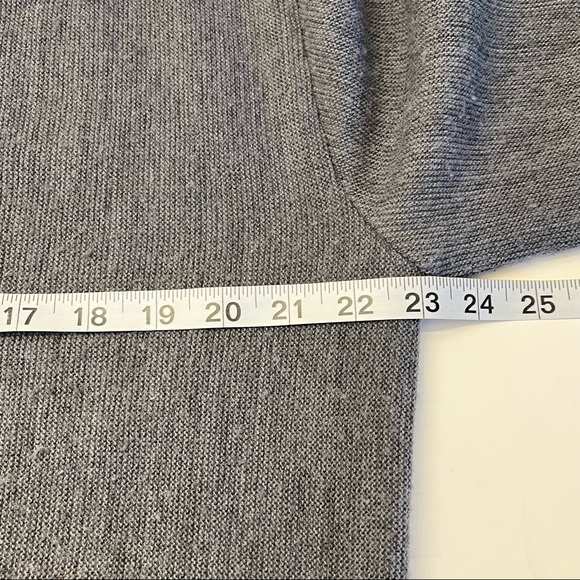 Vintage Sweater Classics Mens Long Sleeve Gray Cardigan Grandpa Sweater L - Picture 3 of 12